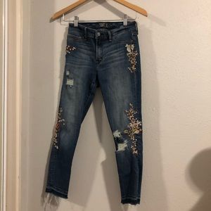 Abercrombie skinny jeans with embroidered flowers